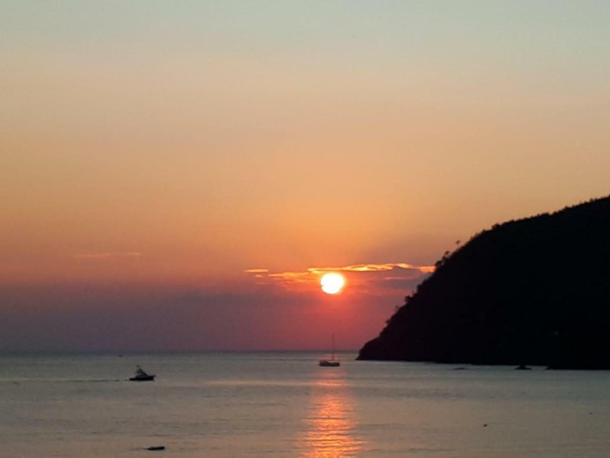 Appartamento Il Golfo Dei Poeti E 5 Terre A 2 Passi La Spezia Kültér fotó